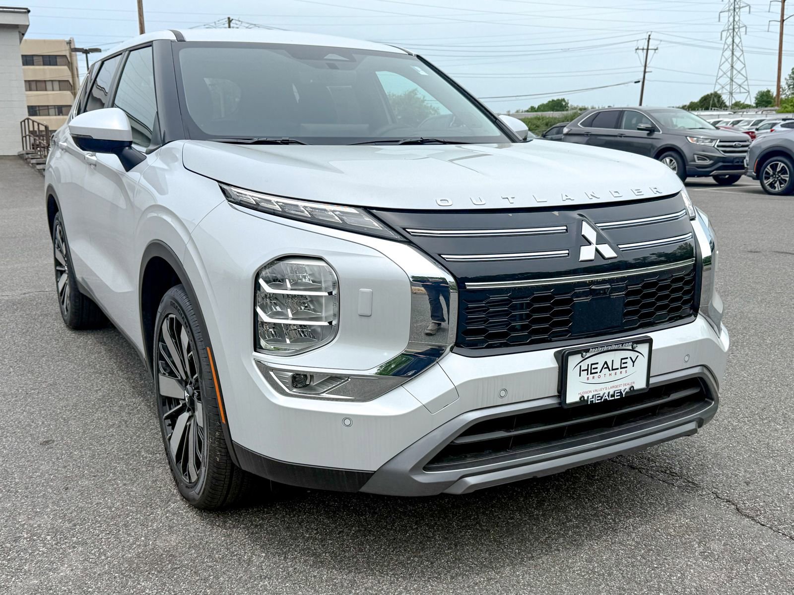 New 2026 Mitsubishi Outlander SE AWD/4WD image 1