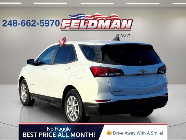 Used 2023 Chevrolet Equinox LS w/ LS Convenience Package image 3