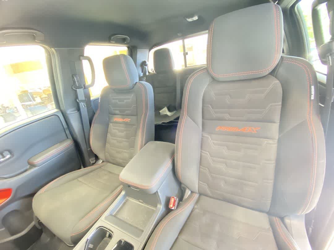 Used 2022 Nissan Frontier PRO-4X w/ Technology Package AWD/4WD image 14
