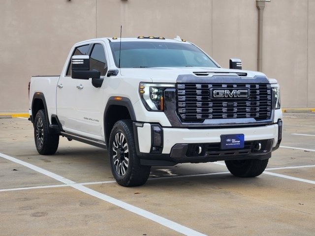 Used 2024 GMC Sierra 2500 Denali Ultimate image 3