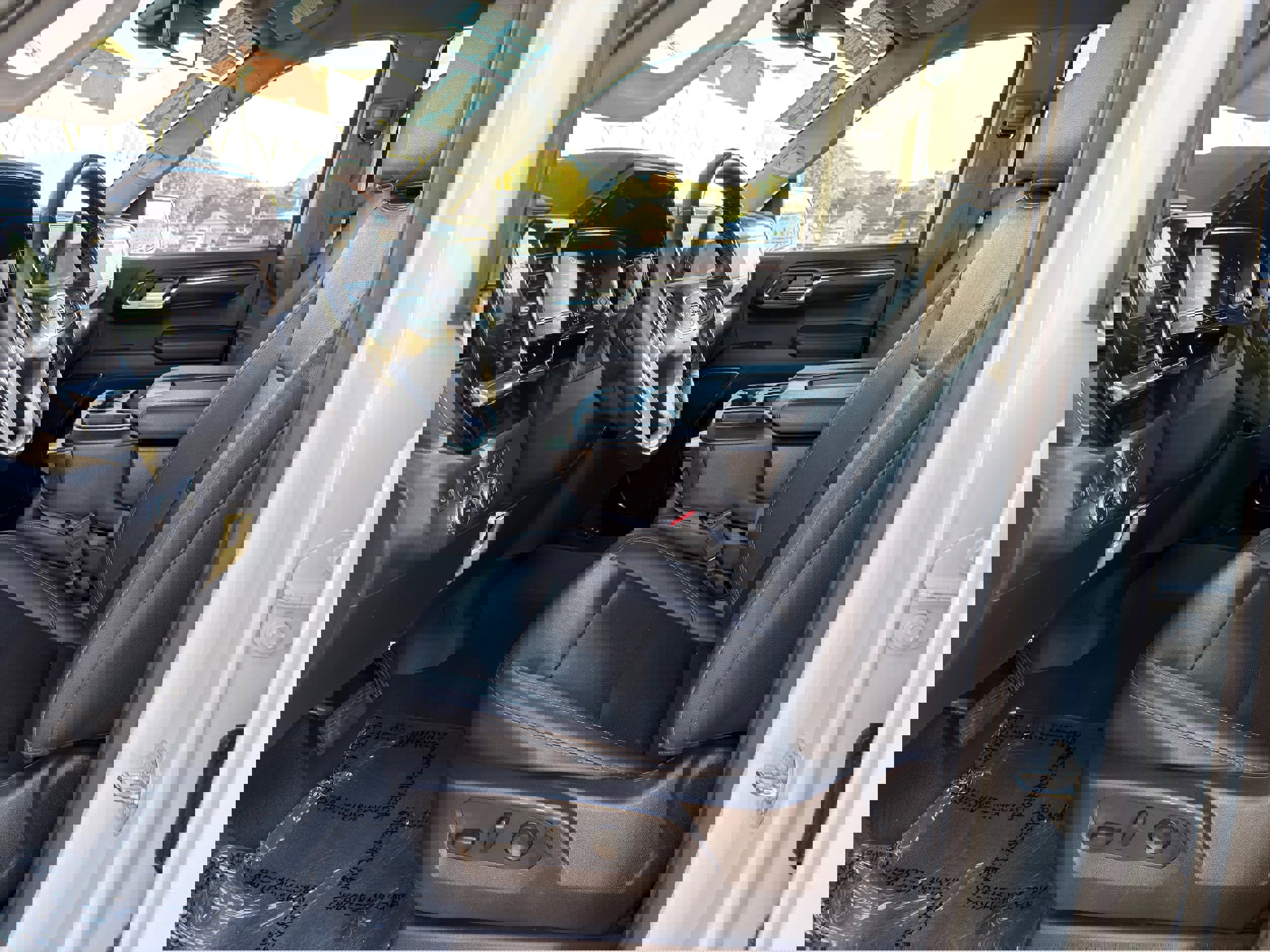 Used 2024 GMC Sierra 1500 SLT image 28