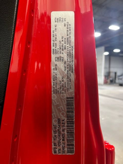 Used 2023 Jeep Gladiator Sport image 30