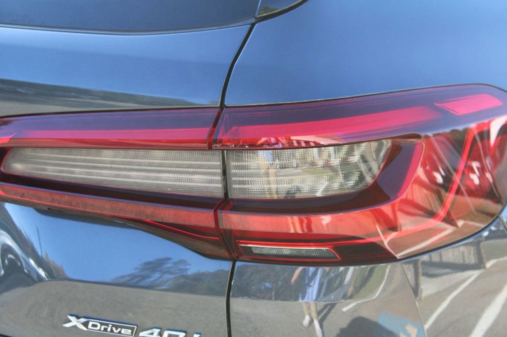 Used 2020 BMW X5 xDrive40i w/ Premium Package image 37