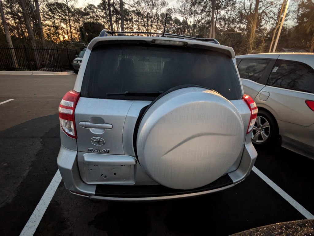 Used 2012 Toyota RAV4 4WD w/ Value Pkg image 6