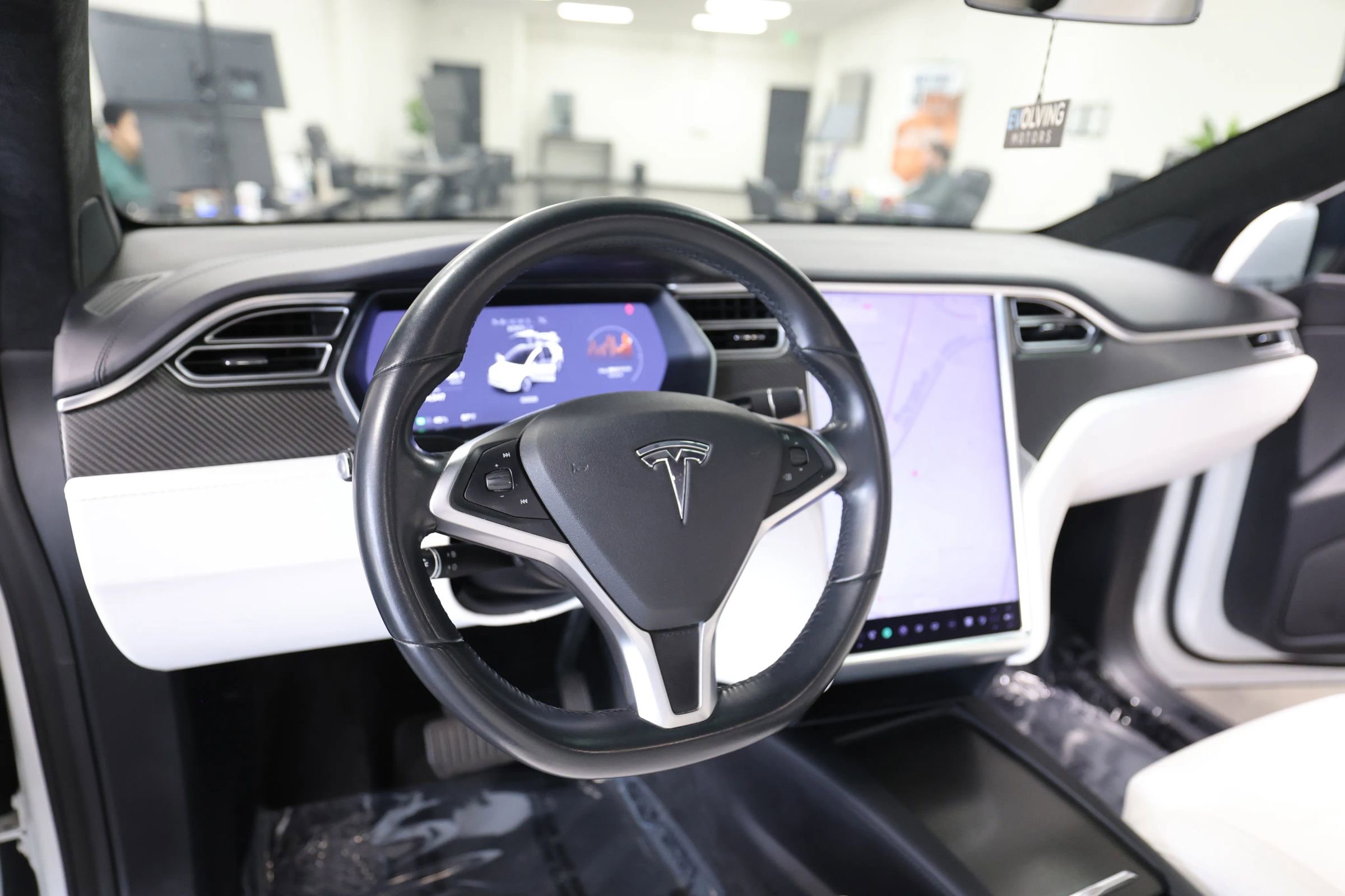 Used 2017 Tesla Model X 100D image 30