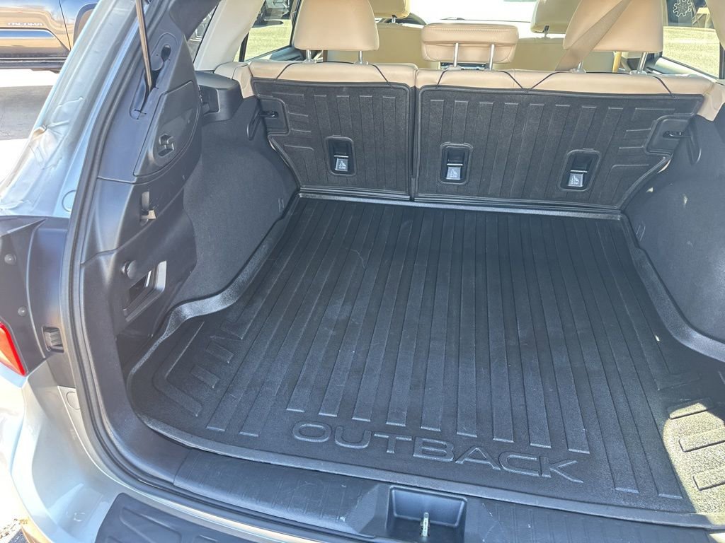 Used 2017 Subaru Outback 2.5i Limited image 25