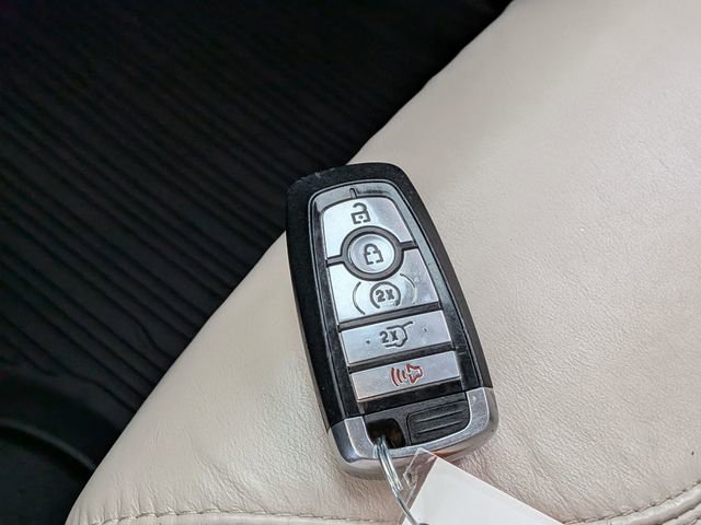 Certified 2023 Ford Explorer Platinum w/ Technology Package image 38