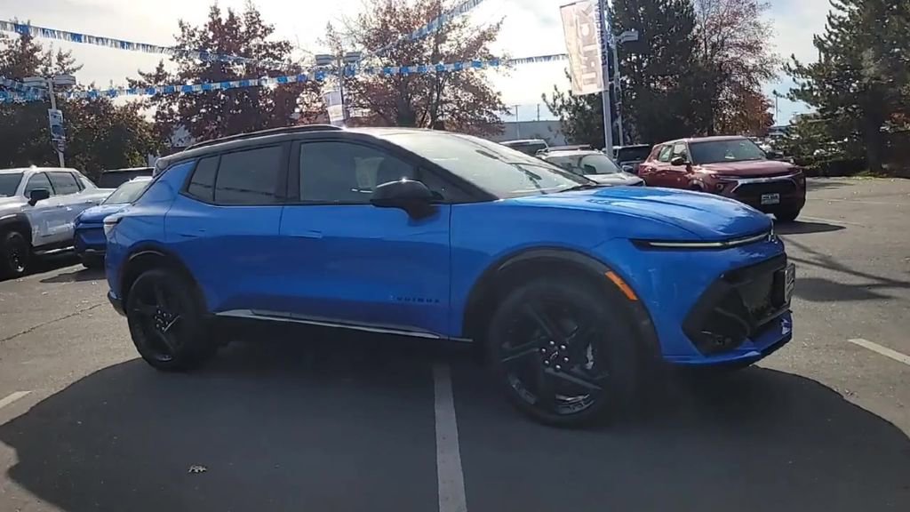 New 2026 Chevrolet Equinox EV RS image 2