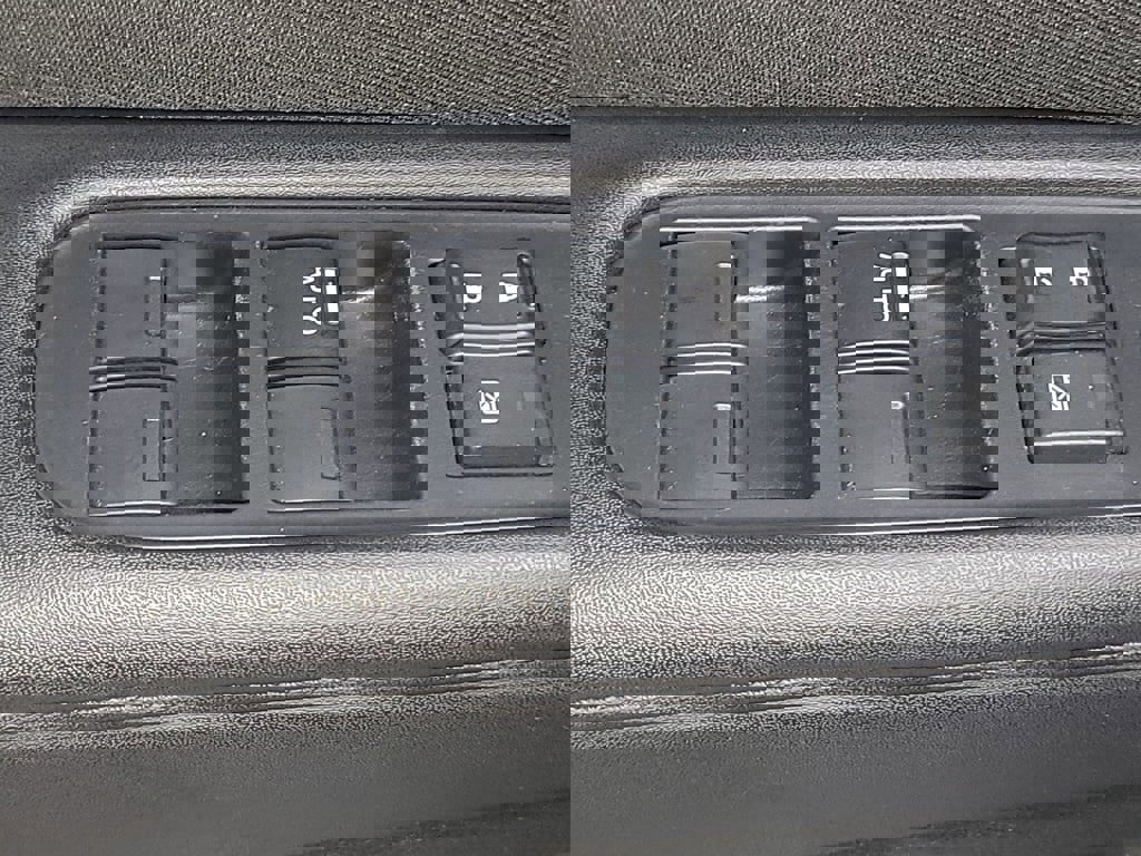 Used 2022 Honda HR-V EX image 17