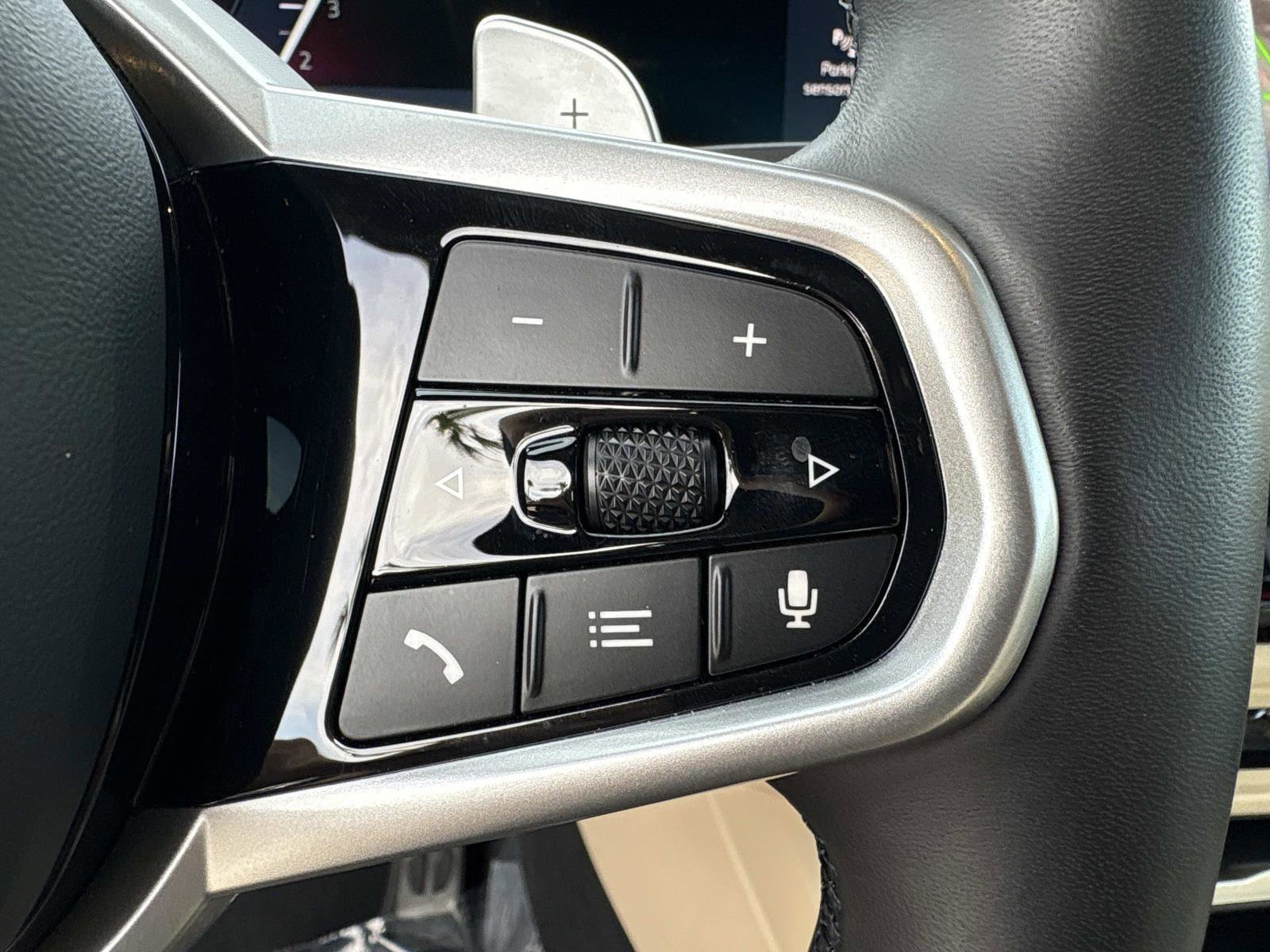 Certified 2025 BMW 330i xDrive Sedan w/ M Sport Package image 31