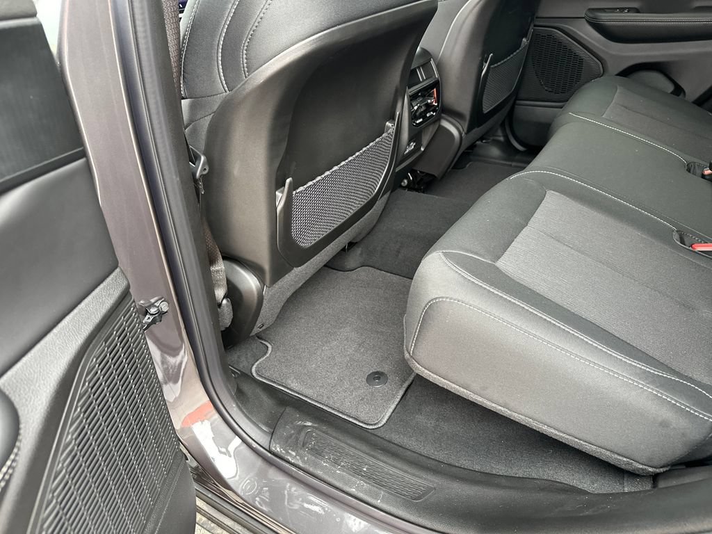 New 2026 Jeep Grand Cherokee Laredo RWD image 33