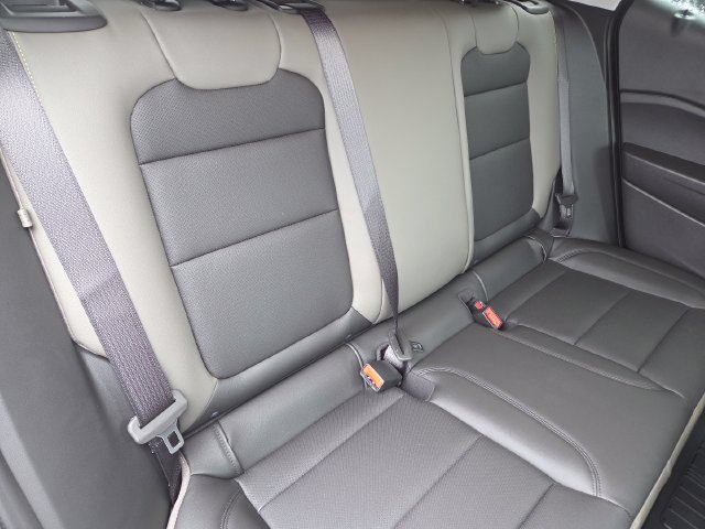 New 2026 Chevrolet Trax ACTIV w/ Sunroof Package FWD image 20