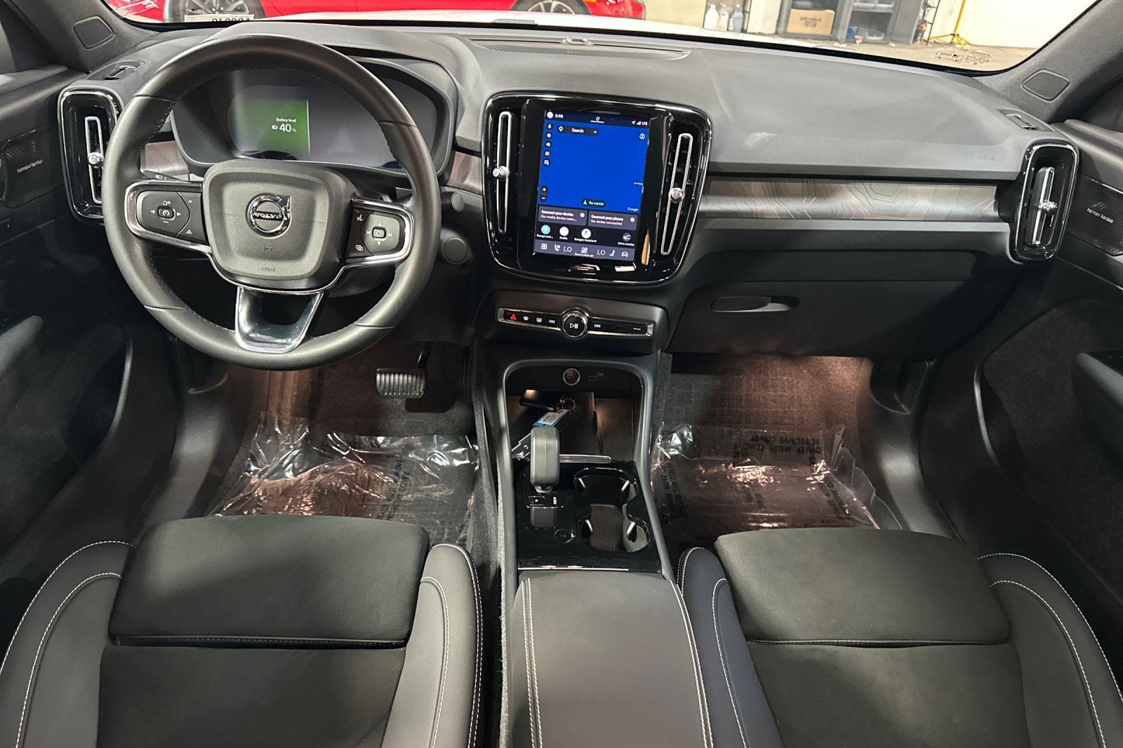 Certified 2023 Volvo C40 P8 Recharge Ultimate w/ Protection Package Premier AWD/4WD image 3