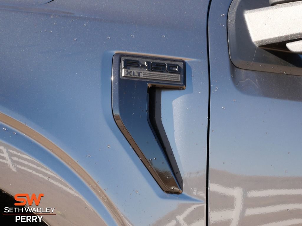 New 2026 Ford F150 XLT w/ XLT Black Appearance Package image 9