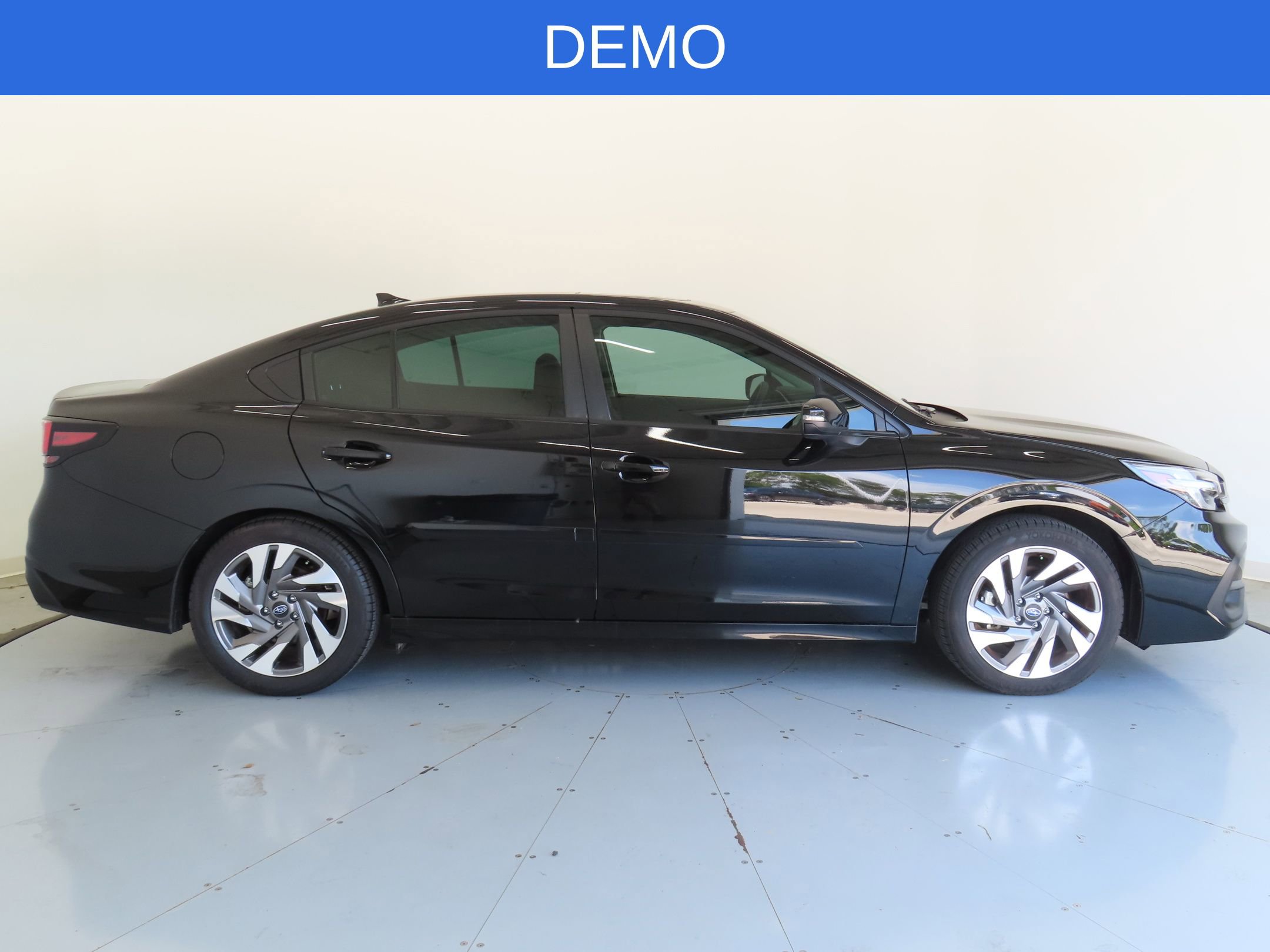 Used 2025 Subaru Legacy Limited image 2