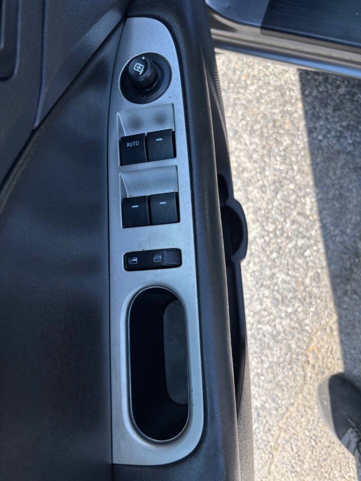 Used 2010 Ford Fusion Hybrid FWD image 11