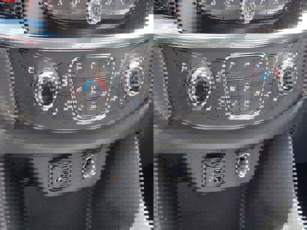 Used 2023 Chevrolet Traverse Premier w/ Redline Edition image 31