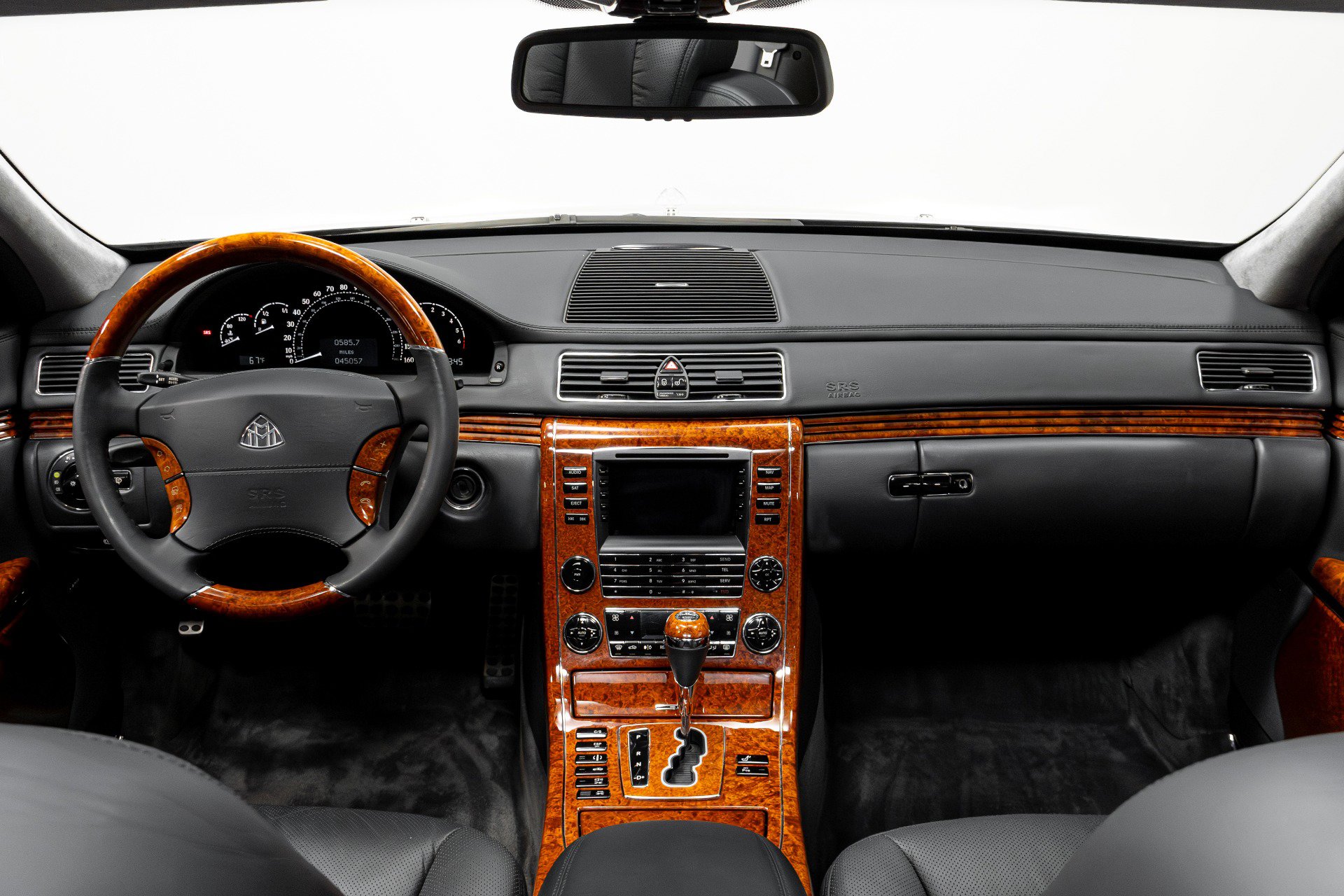 Used 2004 Maybach 57 image 10