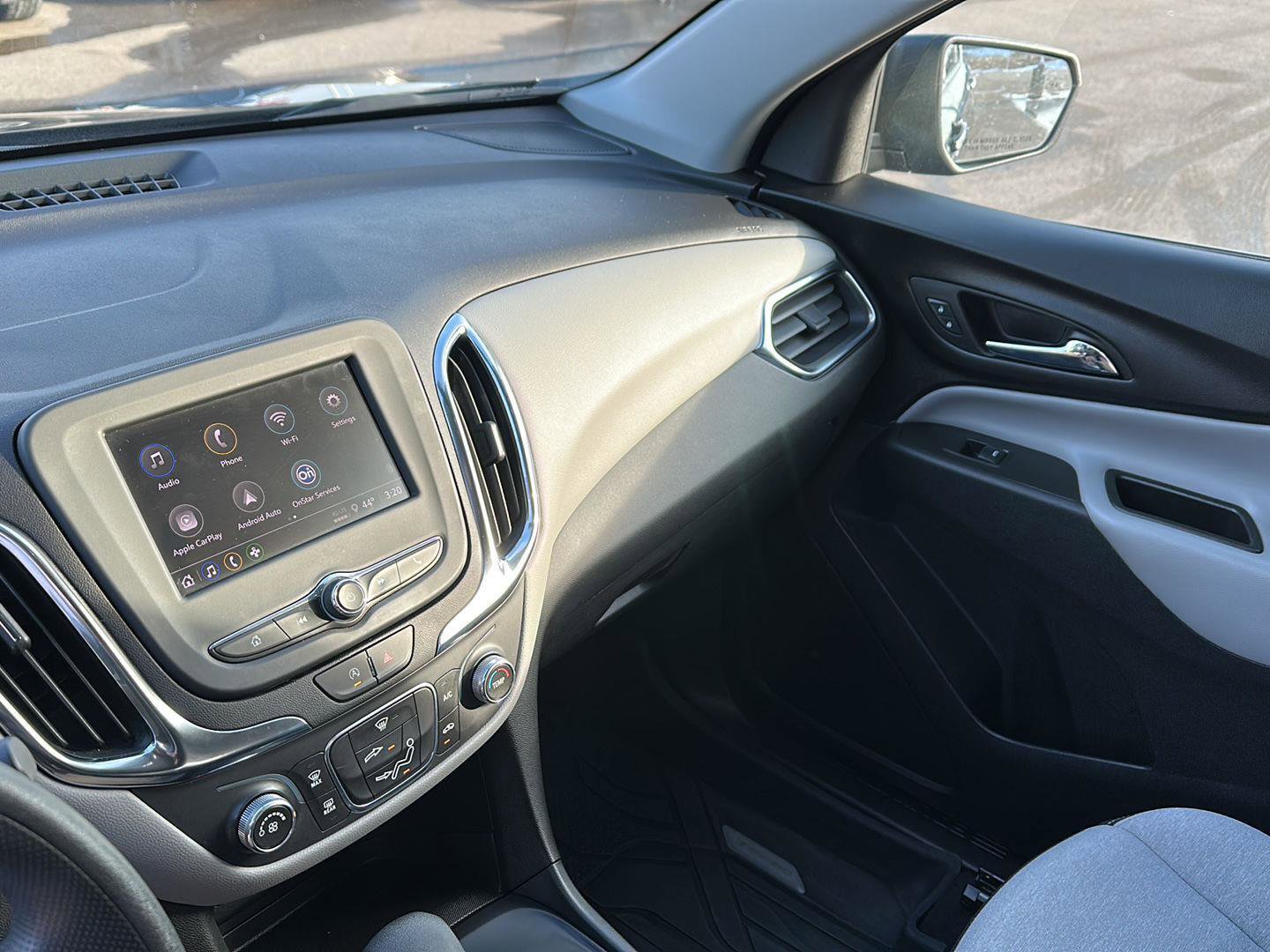 Used 2024 Chevrolet Equinox LS w/ LS Convenience Package image 35