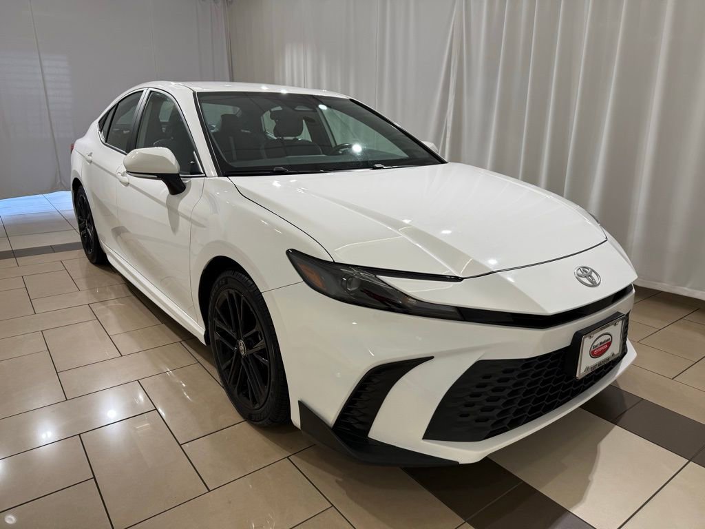 Certified 2025 Toyota Camry SE FWD image 7