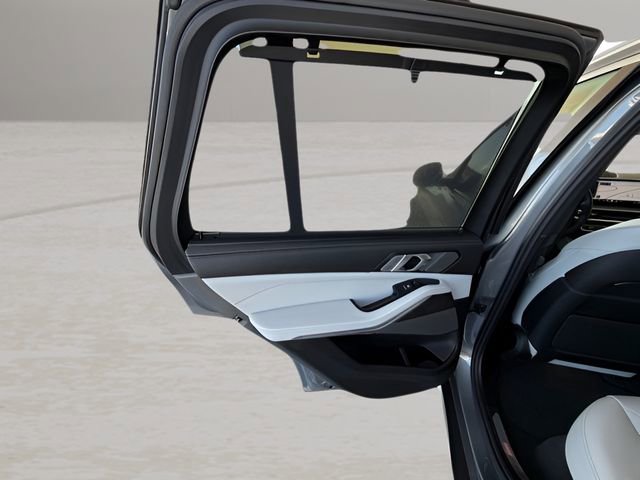 Certified 2024 BMW X5 sDrive40i w/ Executive Package image 33