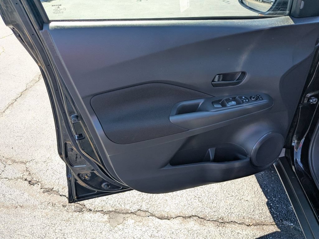 Used 2025 Nissan Kicks Play S FWD image 12
