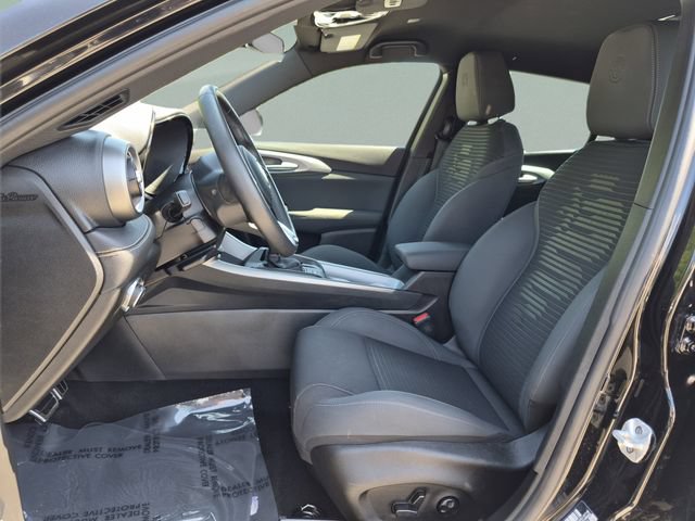 Used 2025 Alfa Romeo Tonale AWD/4WD image 18