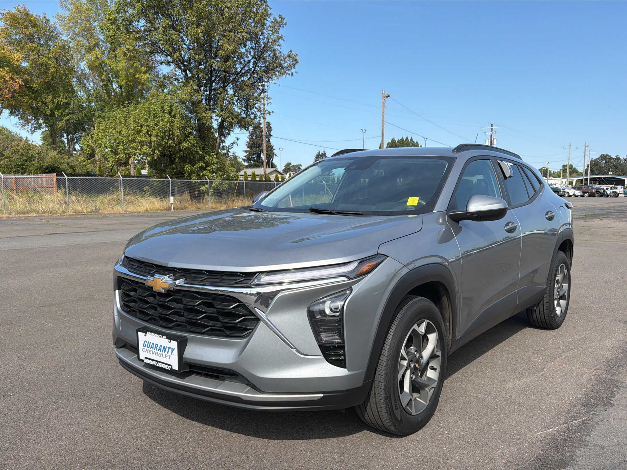 Used 2024 Chevrolet Trax LT FWD image 3