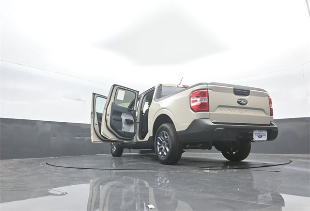 New 2025 Ford Maverick XLT image 42
