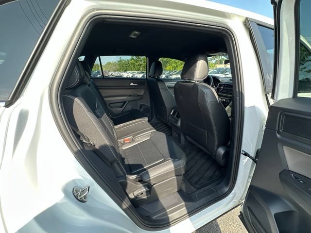 Used 2023 Volkswagen Atlas Cross Sport SE FWD image 17