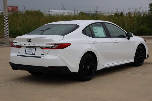 New 2026 Toyota Camry SE FWD image 8