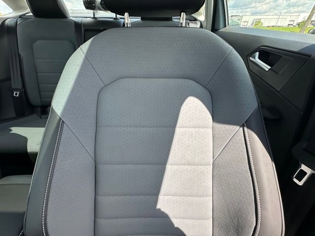 New 2026 Volkswagen Jetta SE FWD image 28