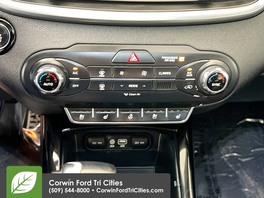 Used 2016 Kia Sorento SX AWD/4WD image 9