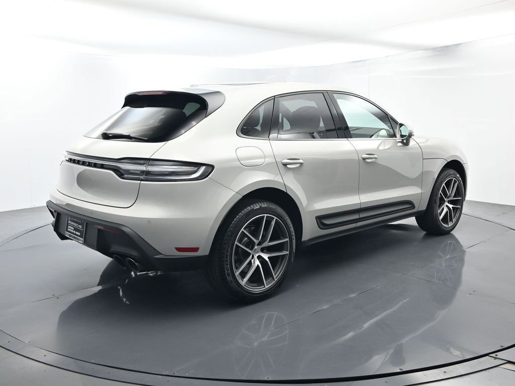 Certified 2026 Porsche Macan Turbo AWD/4WD image 15