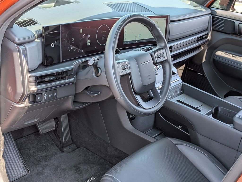 Certified 2025 Hyundai Santa Fe Calligraphy image 10