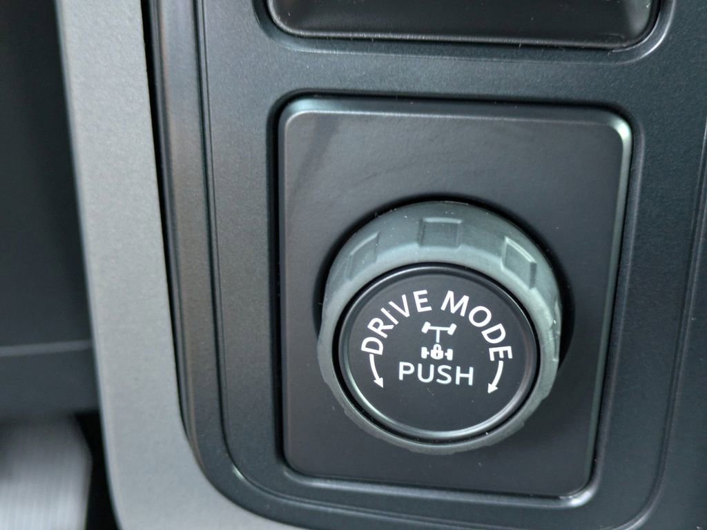 New 2026 Ford F150 XLT RWD image 25