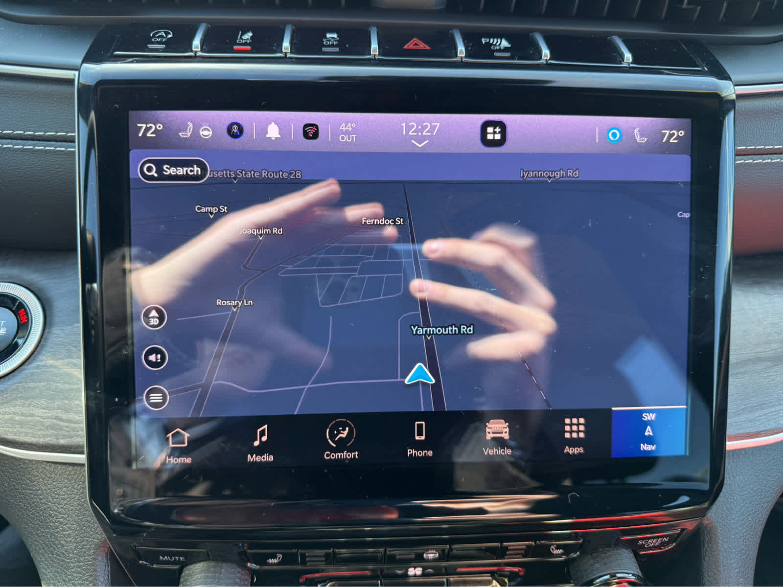 Used 2025 Jeep Grand Cherokee L Limited image 24