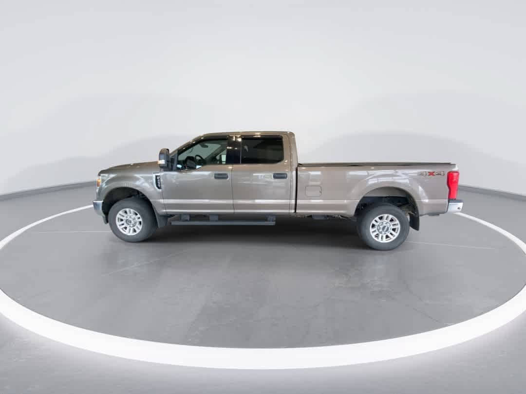 Used 2018 Ford F250 XLT AWD/4WD image 5