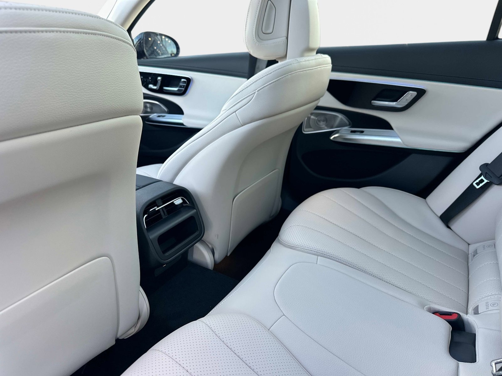 New 2026 Mercedes-Benz E 350 Sedan image 14