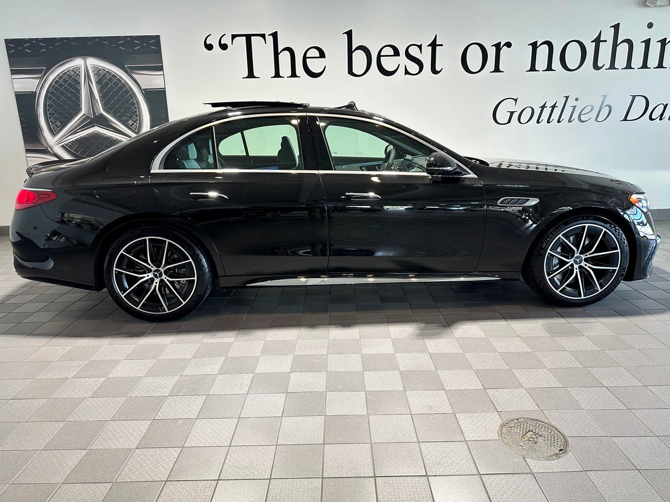 New 2026 Mercedes-Benz E 53 AMG e 4MATIC Sedan image 3