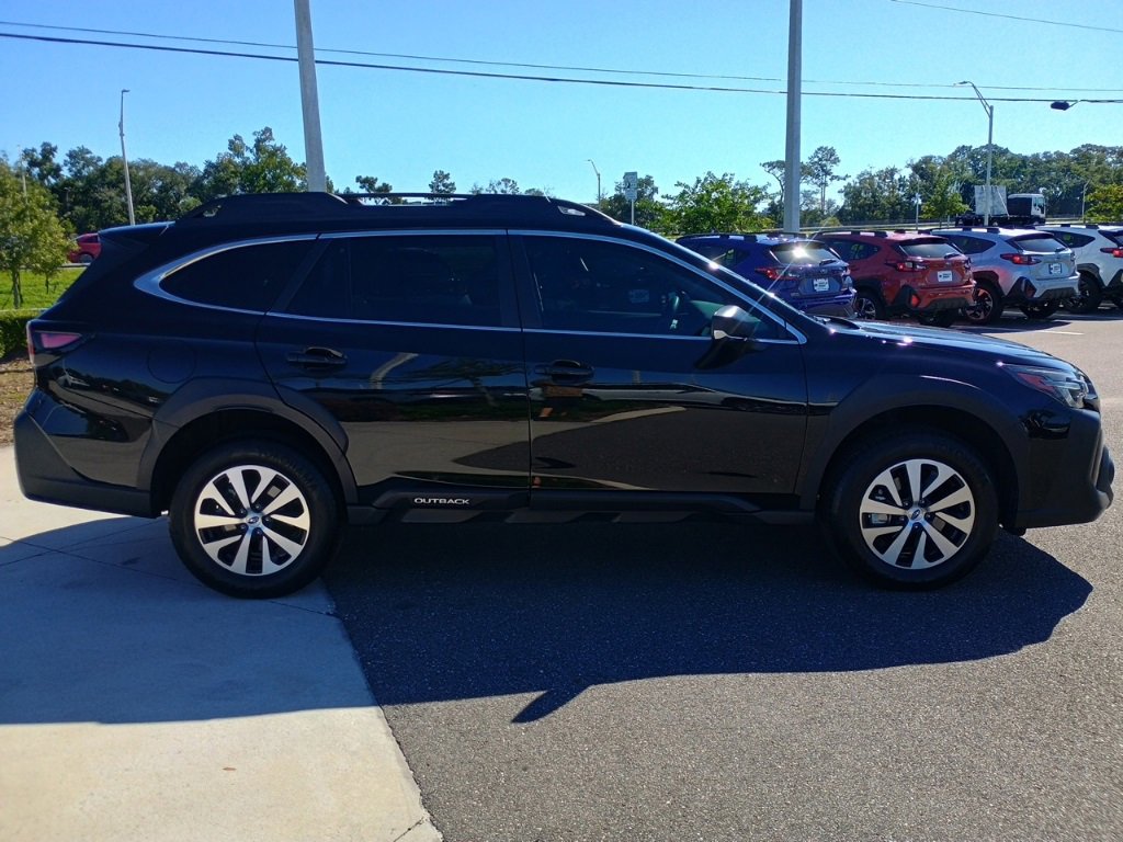 Certified 2025 Subaru Outback image 4