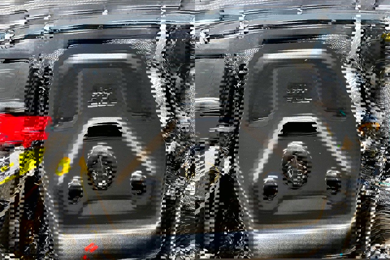 Used 2024 Jeep Wrangler Sport S image 32