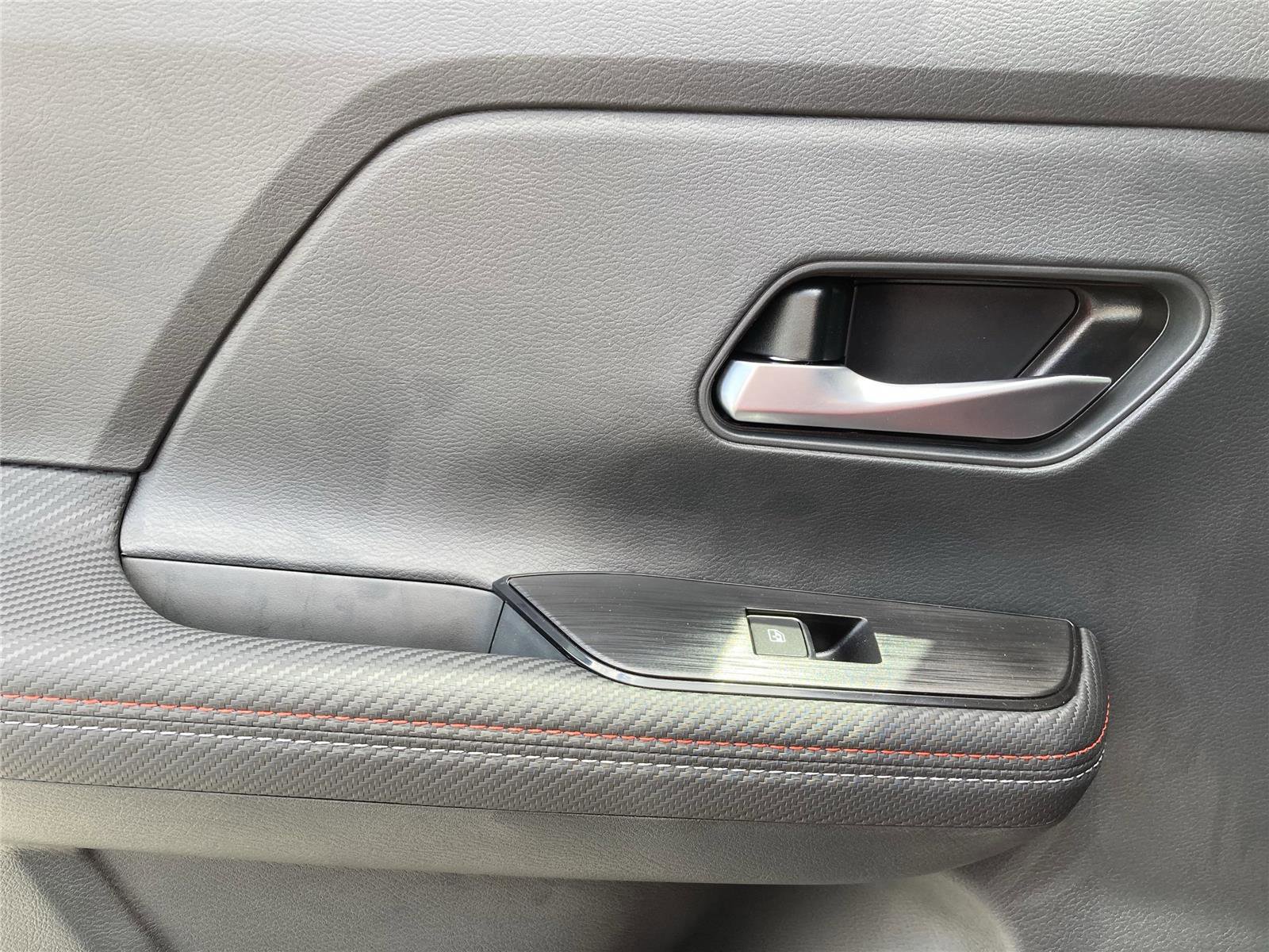 New 2025 Nissan Kicks SR w/ SR Premium Package image 34