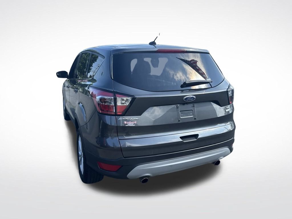 Used 2017 Ford Escape SE AWD/4WD image 5