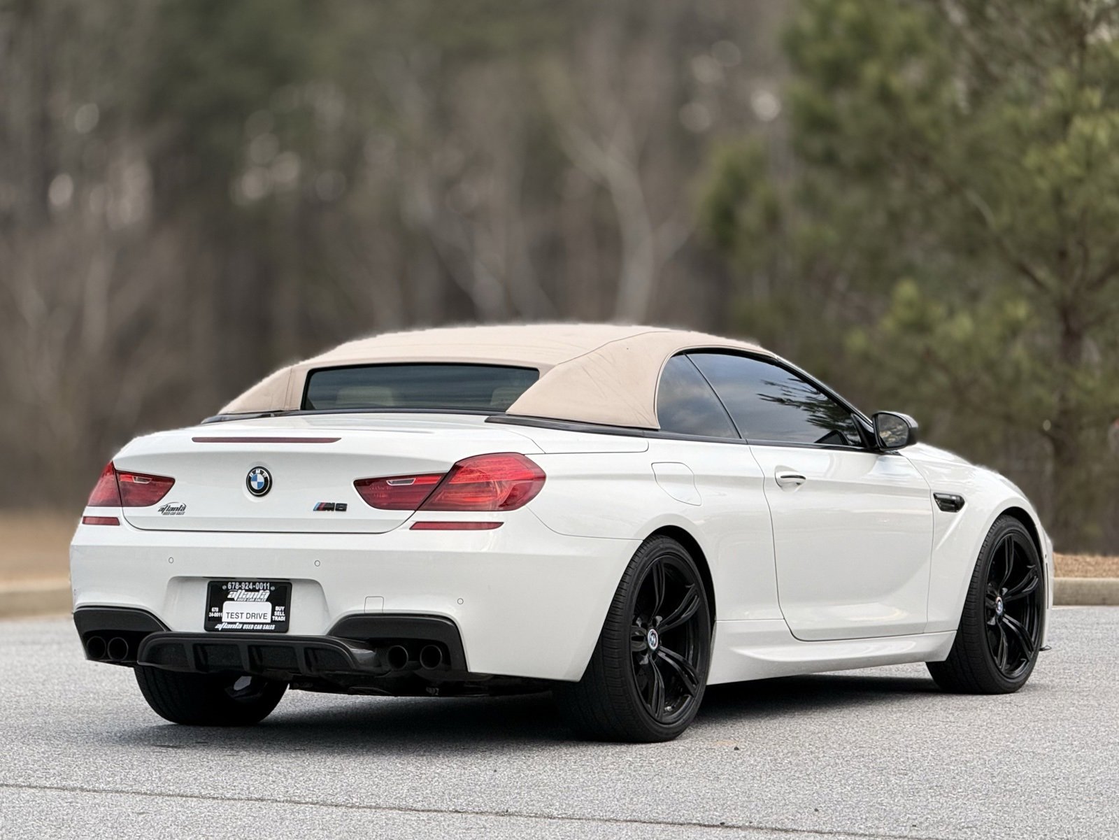 Used 2013 BMW M6 Convertible image 10