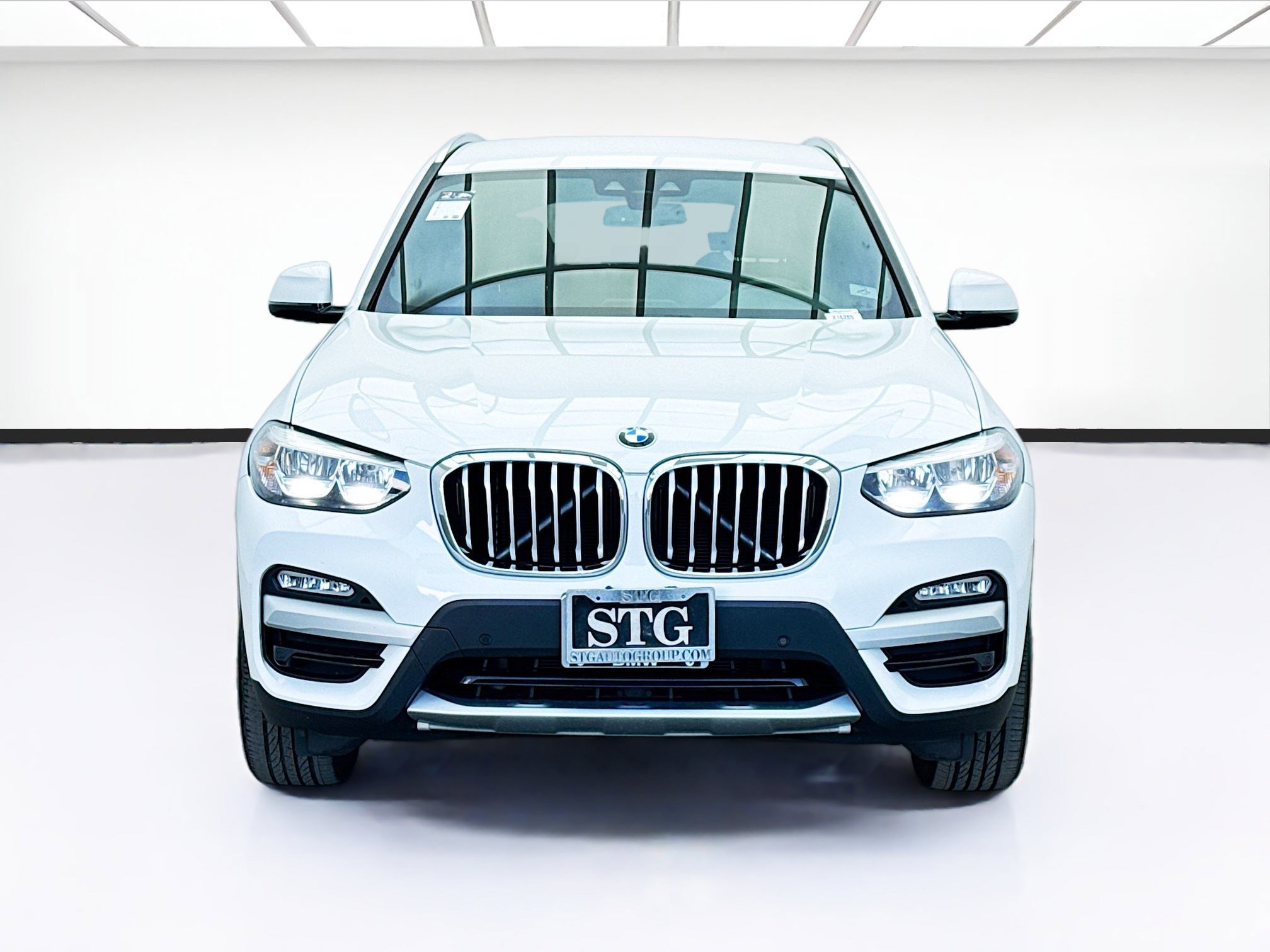 Used 2019 BMW X3 sDrive30i image 2