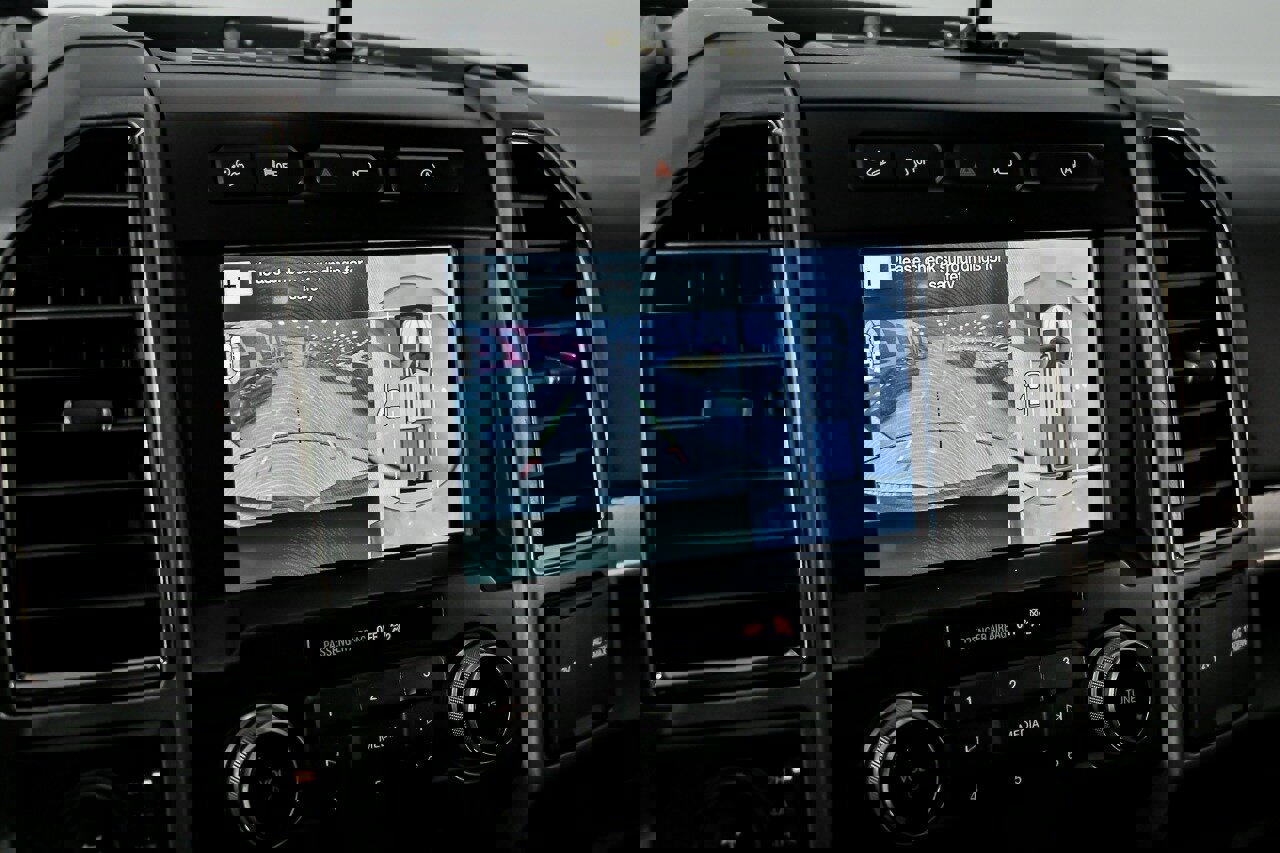 Used 2018 Ford F150 Raptor w/ Equipment Group 802A Luxury image 31