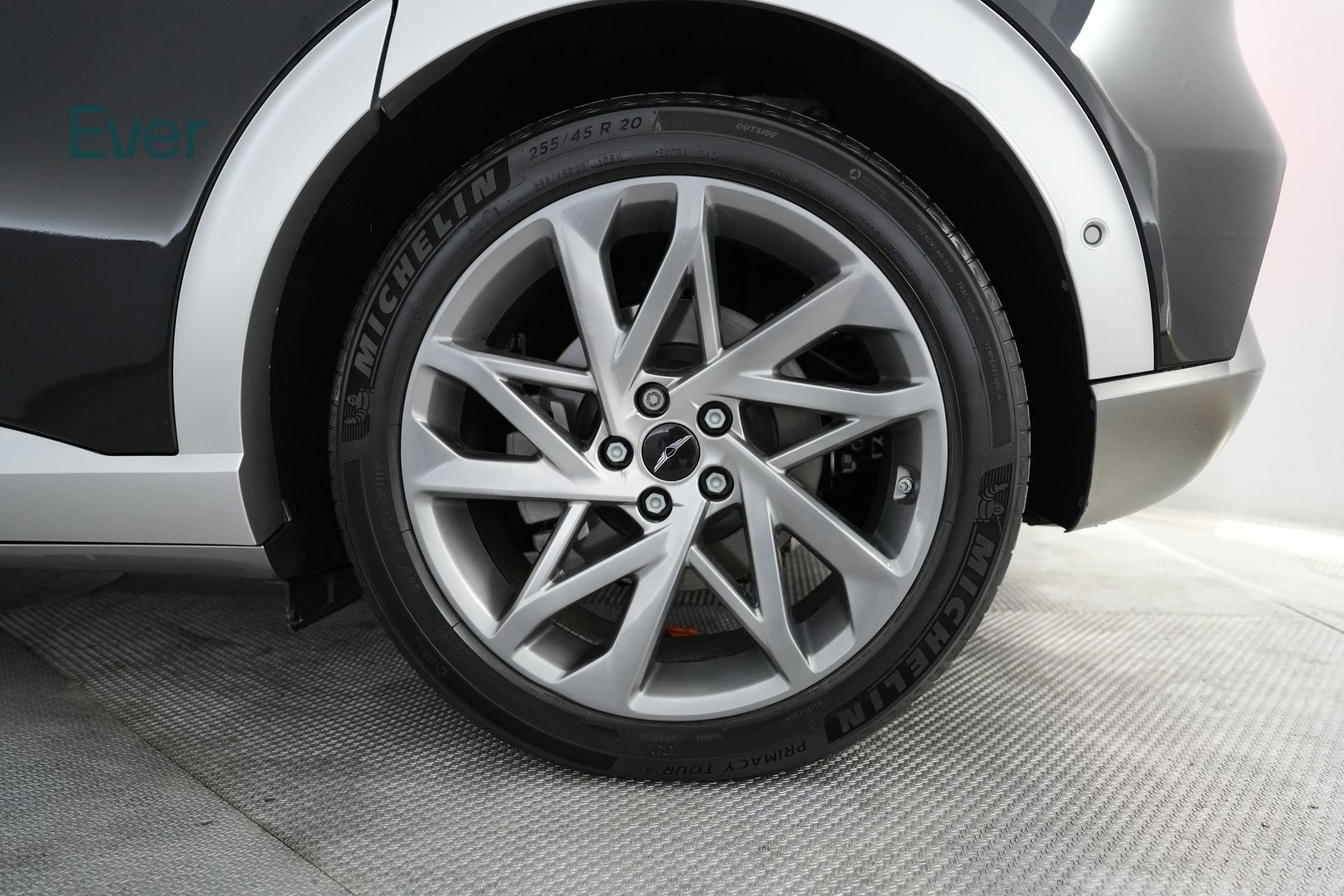 Used 2023 Genesis GV60 Advanced w/ Cargo Package image 9