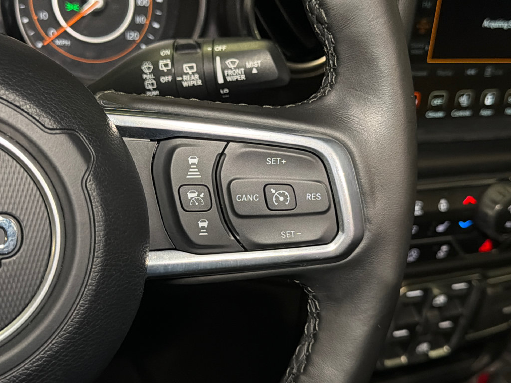 Used 2022 Jeep Wrangler Unlimited Sahara AWD/4WD image 23