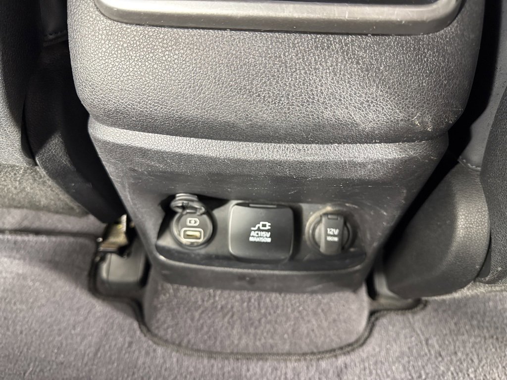 Used 2017 Kia Sorento SX image 41